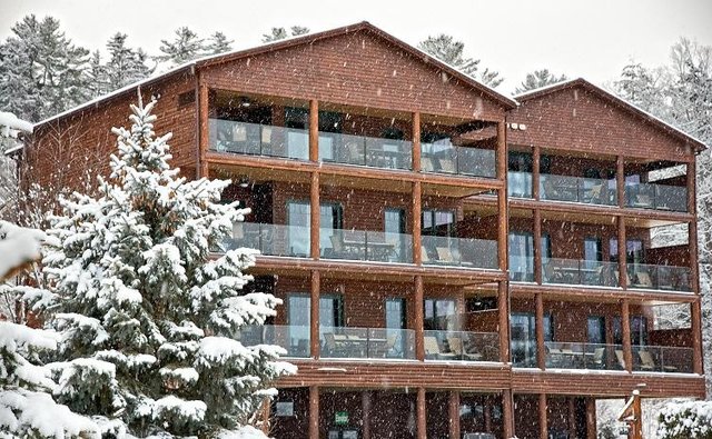 Lodges at Cresthaven