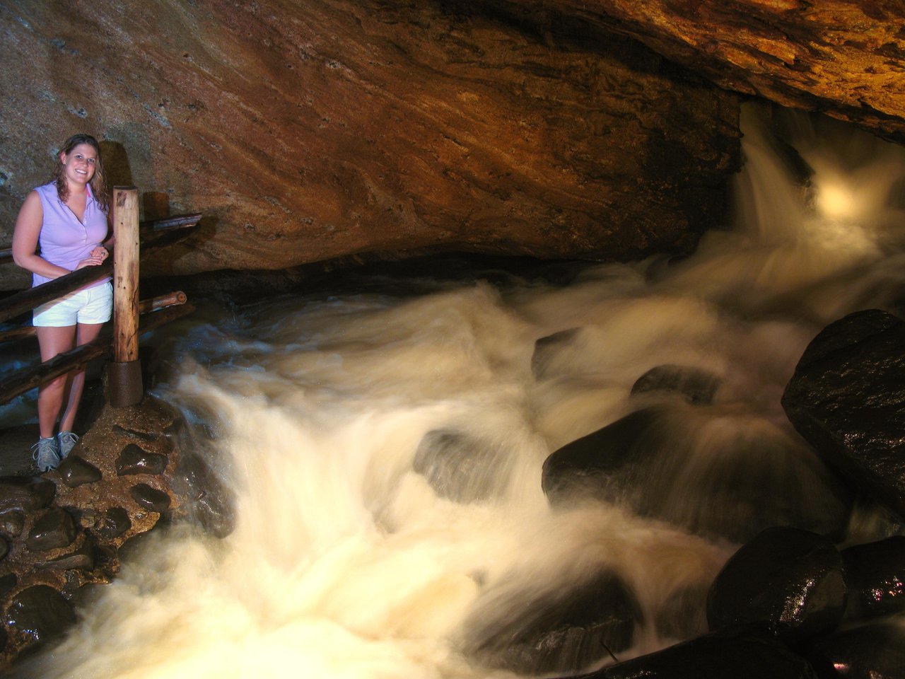 Natural Stone Bridge & Caves