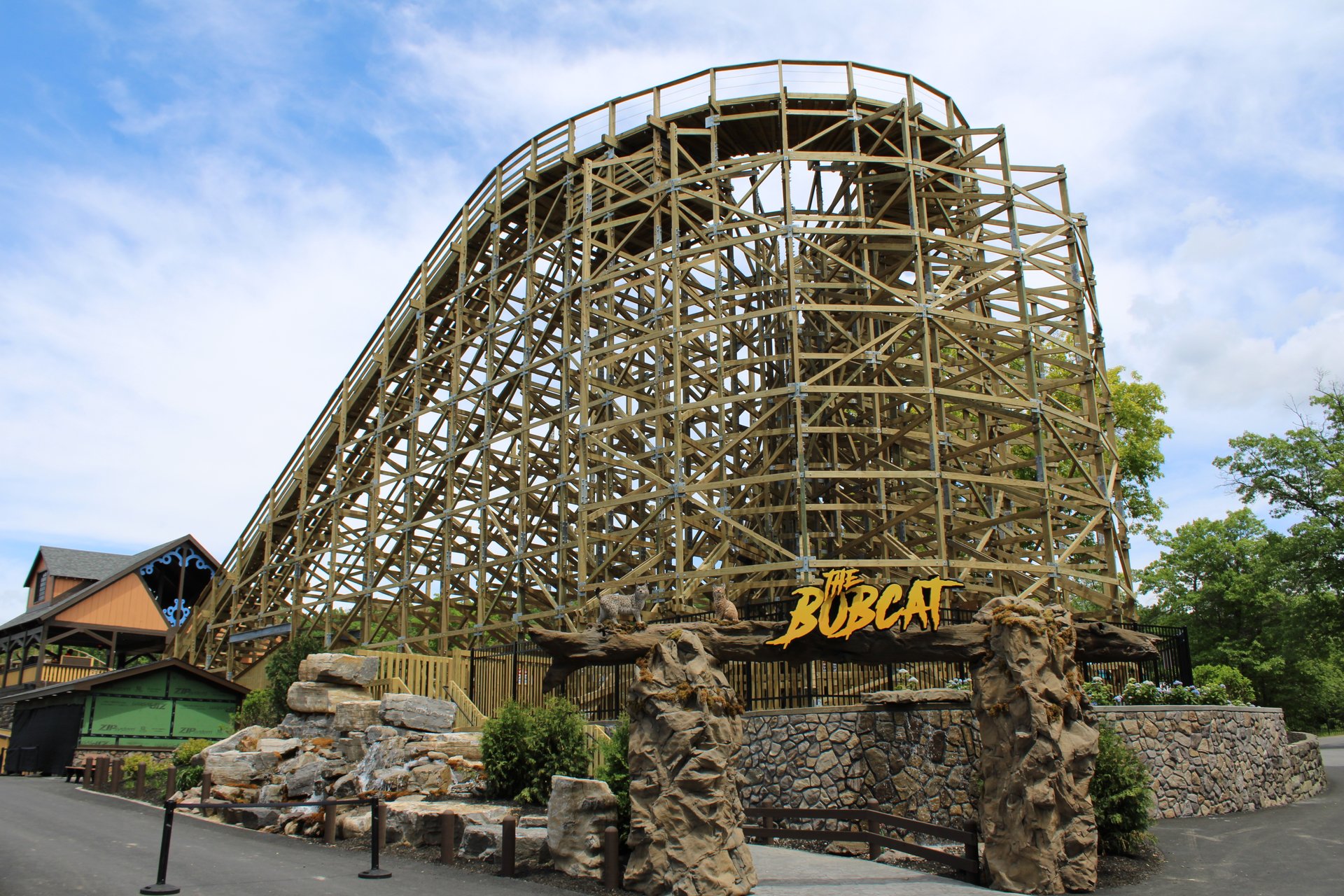 The Bobcat Roller Coaster Opens at Six Flags Great Escape